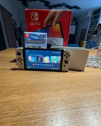 Nintendo switch oled con scatola originale