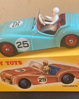 Triumph TR2 Sports 111 Dinky toys 1:43
