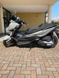 Honda Forza 350