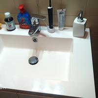 mobile lavabo in ceramica 