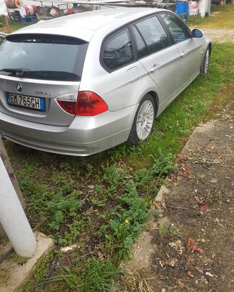  Bmw 320d touring del 2007 con motore da so