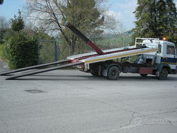 Carroattrezzi uso speciale, per soccorso stradale.
