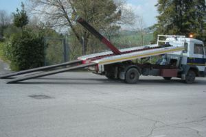 Carroattrezzi uso speciale, per soccorso stradale.