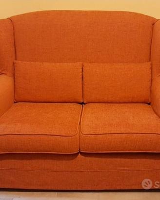 2 divani da 2 posti misura 138x89 h100