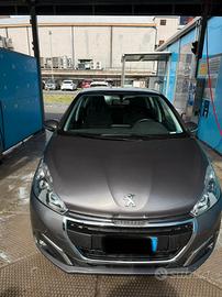 Peugeot 208 1.2 PureTech 82CV Signature