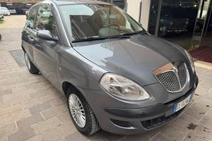 LANCIA Ypsilon 1.2 16V Platino