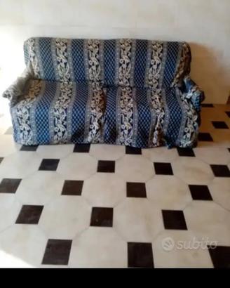 divano letto  bastoni zineffe per tende 
