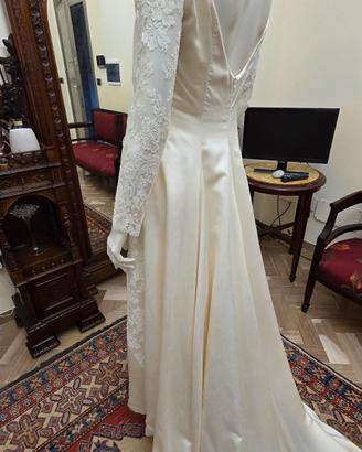 Abito da sposa nuovo in seta e pizzo francese