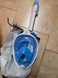 pinne e maschera per snorkeling 