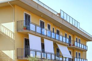 3 LOCALI A GRAVINA DI CATANIA