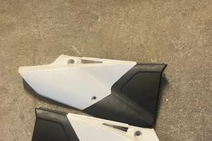 Plastiche yz 125
