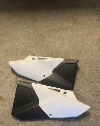 Plastiche yz 125