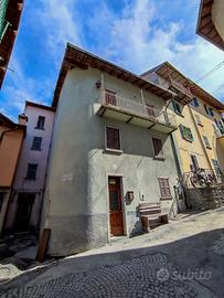 Casa Indipendente Schignano [Cod. rif 3224636VRG]