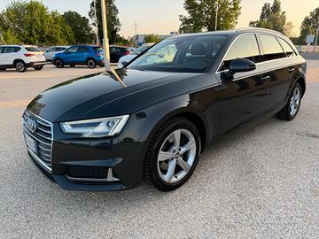 Audi A4 Avant 35 TDI S tronic line edition