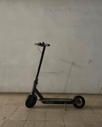 Monopattino elettrico Xiaomi M365