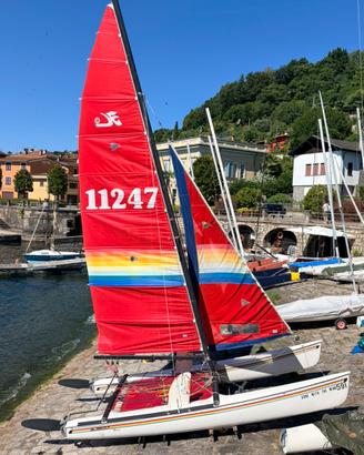 Hobiecat 18 Red Dragon - catamarano sportivo
