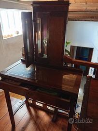 consolle con specchi pieghevoli 