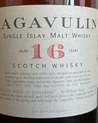 Lagavulin Single Islay Malt Scotch Whisky 16 anni