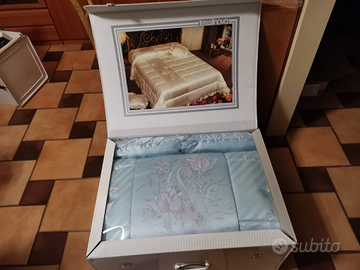 Piumone nuovo corredo matrimoniale con 2 cuscini