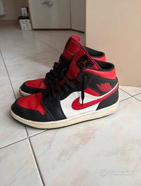 Scarpe Air Jordan 1 Mid Black Toe Red