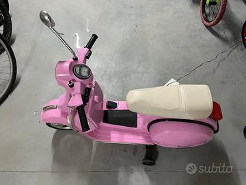 Vespa rosa
