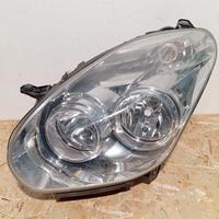 Faro anteriore sinistro Fiat Doblo (2009-2015)