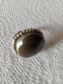 Anello vintage anni 60/70 con pietra dura