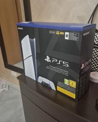 PS5 slim digital ultima versione