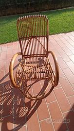 sedia a dondolo in bambu'