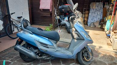 Scooter kymco dink 200