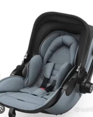 Ovetto  kiddy completo di base isofix