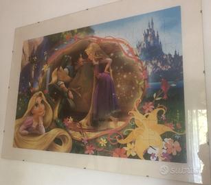 Puzzle Rapunzel Disney 48x68 cornice supporto