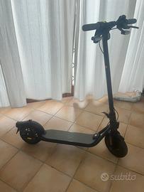 Monopattino elettrico Ninebot