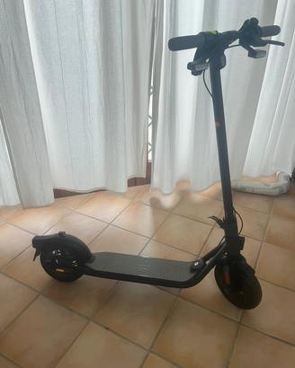 Monopattino elettrico Ninebot