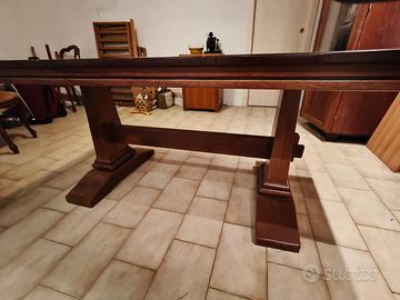 Tavolo rettangolare in legno