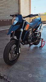 km 690 supermoto-08