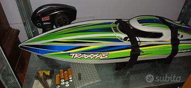 Traxxas barca rc Disruptor