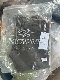 Stock pantaloni e jeans