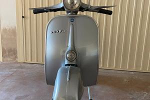 Vespa primavera 125