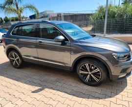 Volkswagen Tiguan 2.0 150cv AUTOMATICO STRAFULL