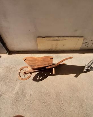 Cariola per giardino