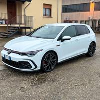 Volkswagen Golf VIII 2020 2.0 tsi 245cv dsg