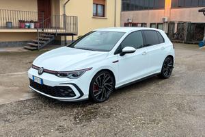 Volkswagen Golf VIII 2020 2.0 tsi 245cv dsg
