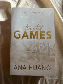 Twisted games libro