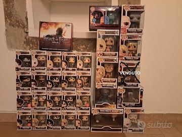Blocco 29 Funko Pops da collezione Attack on Titan