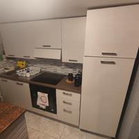 Cucina + piano cottura + forno + frigo