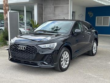 AUDI Q3 40 TDI quattro S tronic Business