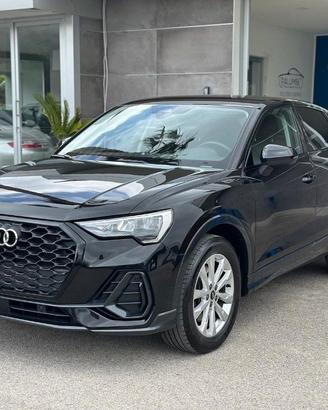 AUDI Q3 40 TDI quattro S tronic Business