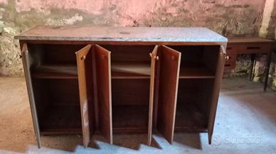 Armadio in legno