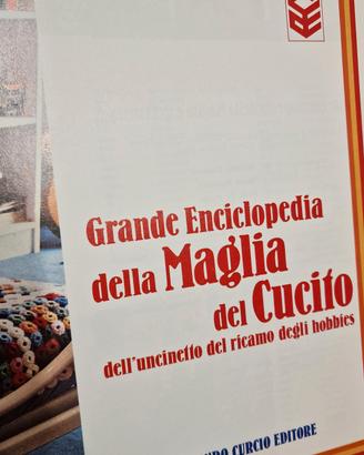 Raccolta maglia e cucito 